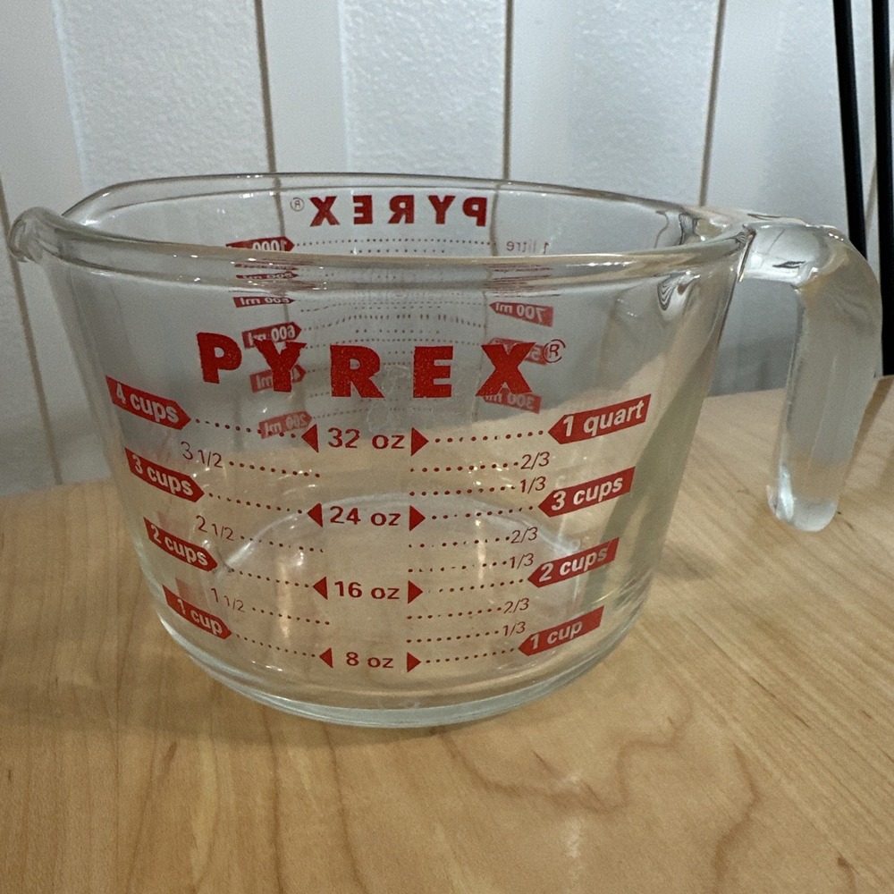 Vintage Pyrex 4 Cup 1 Quart 32 Ounce Clear Glass Measuring Cup Red Lettering